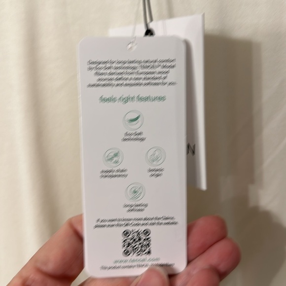 NWT Recreation By Thread &Supply Top - Picture 3 of 3